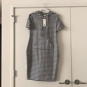 Casual Dress with front pocket.